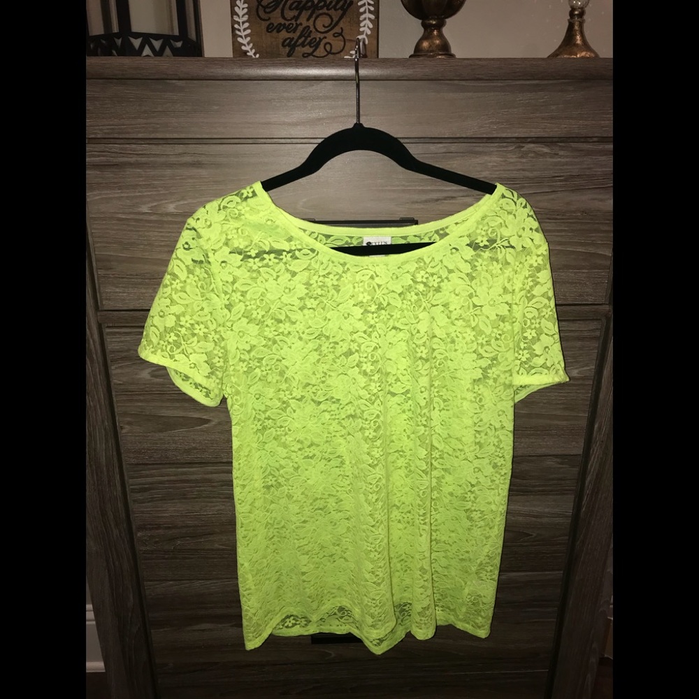 Neon shirt- lace